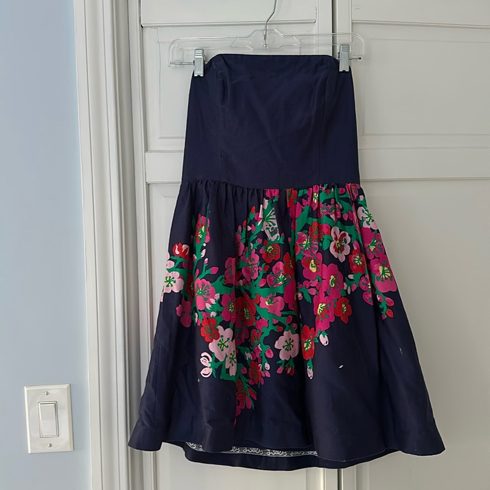 Lily Pulitzer strapless dress. size 4